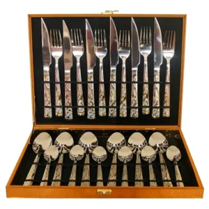 Faqueiro de inox dourado com 24 peças e maleta