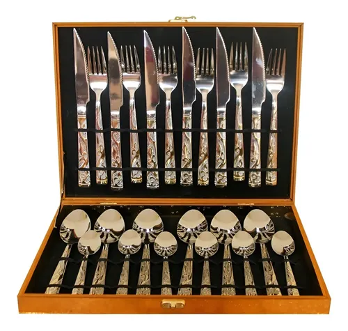 Faqueiro de inox dourado com 24 peças e maleta